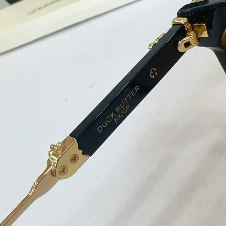 Picture of Chrome Hearts Sunglasses _SKUfw76034321fw